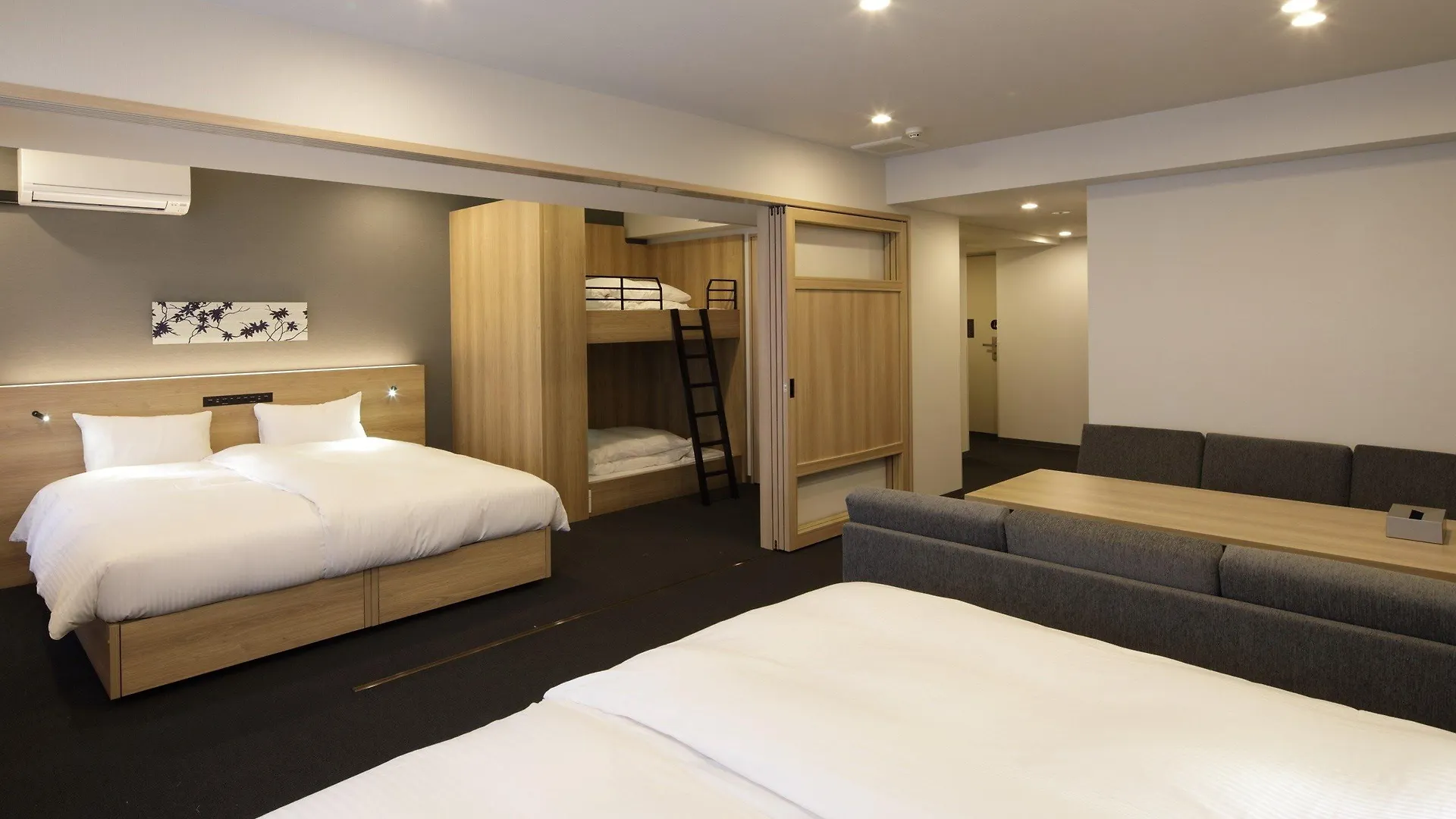 Mimaru Kyoto Shinmachi Sanjo Hotel